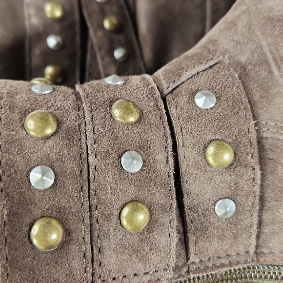 UGG Brown Boots - Picture 7 of 14